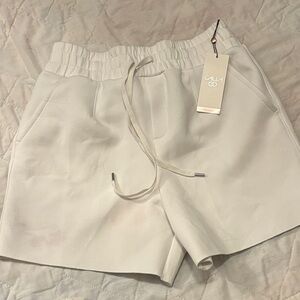 CALIA by Carrie Underwood High Waist Cream Shorts SZ Small NWT